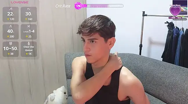 zackary 0 online show from December 4, 2024, 8:06 am