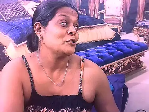 indianCherryPie online show from February 13, 2026, 5:29 am