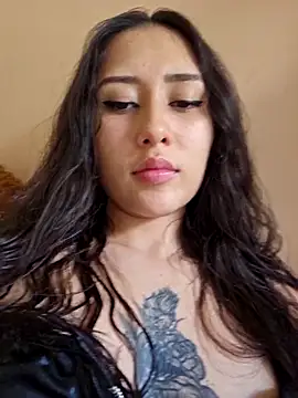 Snapshot of Selena_blake chatting on February 28, 2026, 6:29 pm Selena blake online show from February 28, 2026, 6:29 pm