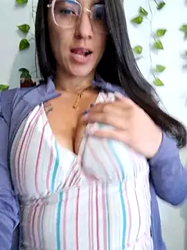 Snapshot of VALERY-03_ chatting on March 14, 2026, 12:11 pm VALERY-03 online show from March 14, 2026, 12:11 pm