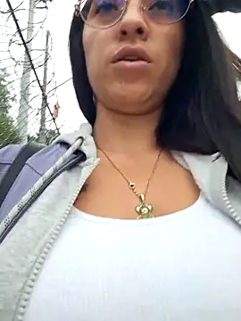 Snapshot of VALERY-03_ chatting on February 6, 2026, 12:12 pm VALERY-03 online show from February 6, 2026, 12:12 pm