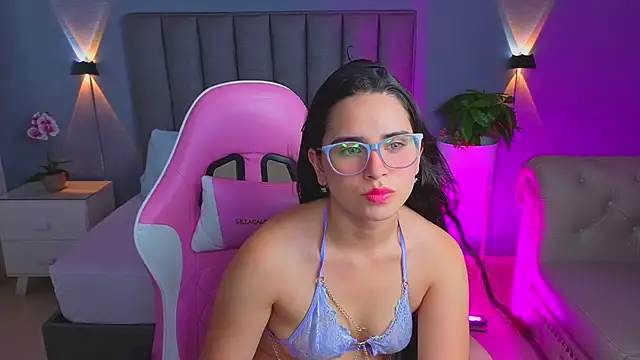 angelica dymond online show from November 10, 2025, 2:22 pm