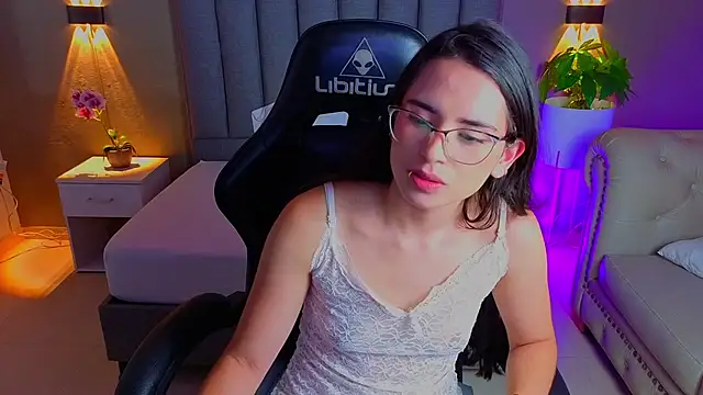 angelica dymond online show from July 16, 2026, 9:34 pm