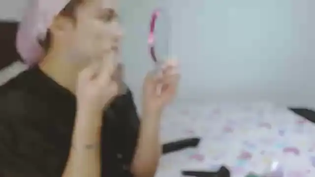 giuliana andrade online show from September 11, 2025, 1:49 am