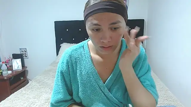 giuliana andrade online show from October 21, 2025, 11:37 pm