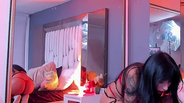 Kitty Eliffe online show from March 3, 2025, 10:42 pm