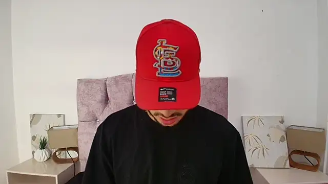 Amadeo Wild online show from October 21, 2025, 3:55 pm