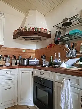 PearMaki online show from March 17, 2026, 3:48 pm