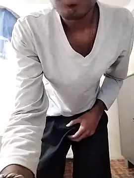 Snapshot of niranjan_07_ chatting on January 7, 2025, 7:28 pm niranjan 07 online show from January 7, 2025, 7:28 pm