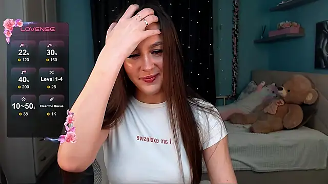 Doll Jasmine  online show from October 26, 2025, 3:45 pm