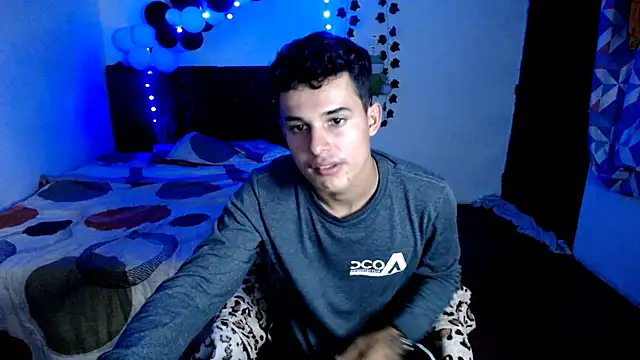 freddy romas online show from December 4, 2025, 5:34 pm