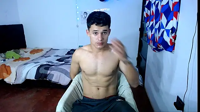 Snapshot of freddy_romas chatting on February 24, 2026, 2:23 am freddy romas online show from February 24, 2026, 2:23 am