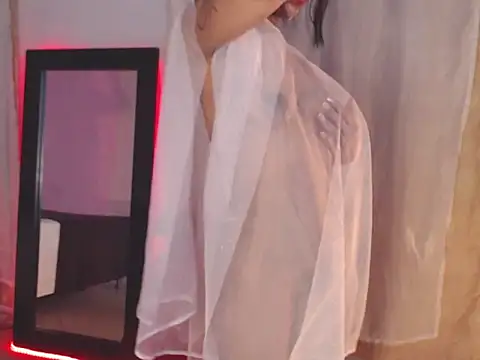 Snapshot of selene_gils chatting on March 13, 2026, 3:11 am selene gils online show from March 13, 2026, 3:11 am