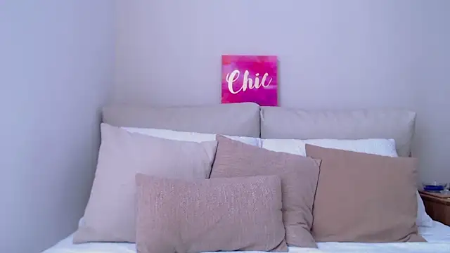 Gia Ferh online show from September 20, 2025, 3:28 pm