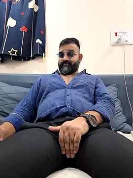 Fun Guuy online show from May 3, 2026, 9:47 am