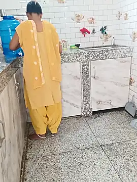 Snapshot of Saroj-Shah chatting on March 12, 2026, 6:06 am Saroj-Shah online show from March 12, 2026, 6:06 am