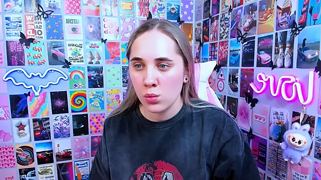 Snapshot of MiaMilas chatting on March 31, 2026, 3:14 pm MiaMilas online show from March 31, 2026, 3:14 pm