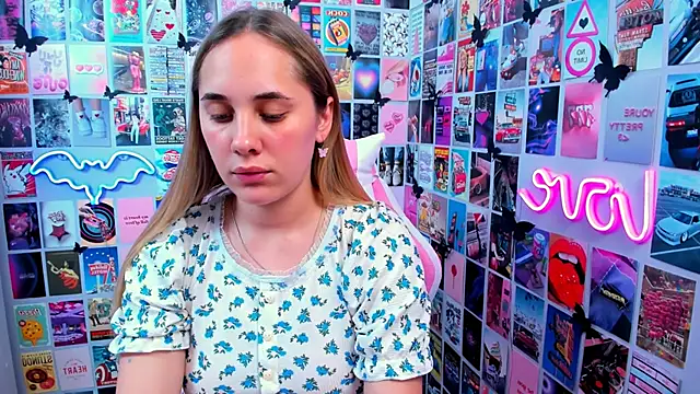 Snapshot of MiaMilas chatting on September 29, 2025, 2:55 pm MiaMilas online show from September 29, 2025, 2:55 pm