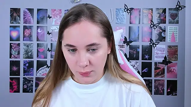 Snapshot of MiaMilas chatting on February 11, 2025, 9:41 am MiaMilas online show from February 11, 2025, 9:41 am