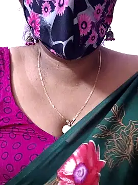 mallu-sumi online show from May 2, 2026, 9:53 pm