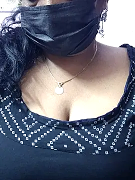 mallu-sumi online show from March 15, 2026, 9:44 pm