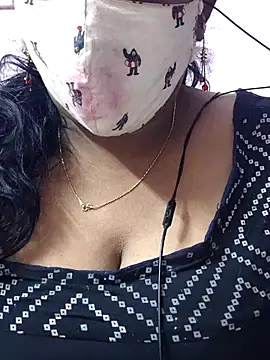 mallu-sumi online show from November 22, 2025, 5:23 pm