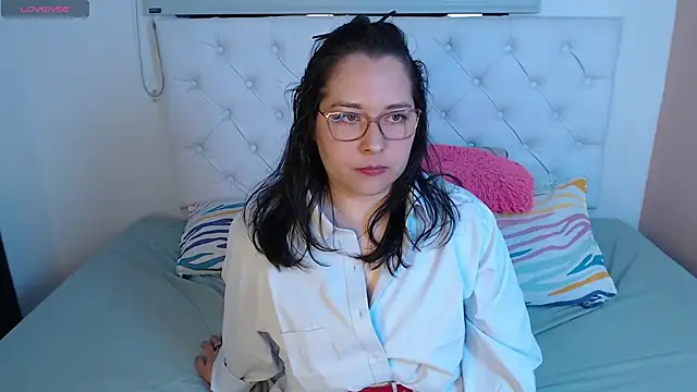 Snapshot of May_Carlier chatting on November 25, 2025, 3:51 am May Carlier online show from November 25, 2025, 3:51 am