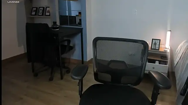 pablo-rincon95 online show from March 28, 2026, 2:29 pm