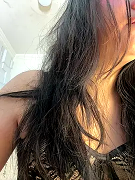 Emily Trujillo online show from September 14, 2025, 10:04 am