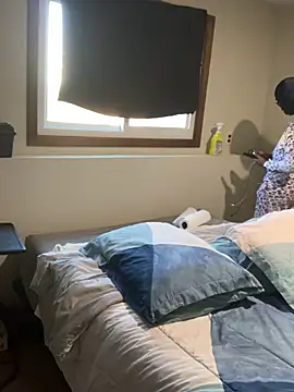 spicysugar74 online show from December 12, 2024, 5:37 pm