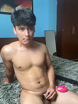 LiamEvans 0 online show from February 4, 2025, 10:34 pm