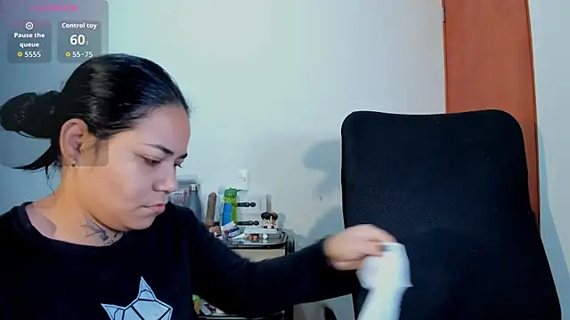 Snapshot of Mabelydani chatting on February 18, 2026, 12:45 pm Mabelydani online show from February 18, 2026, 12:45 pm