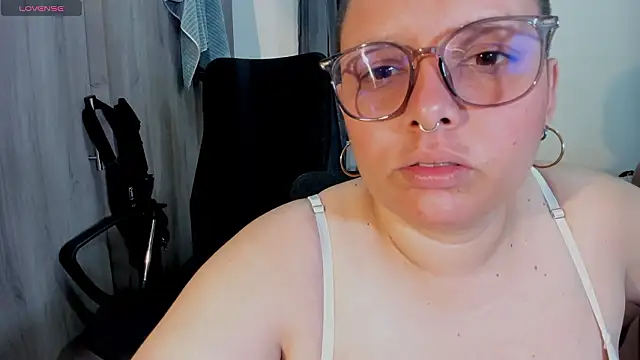 Snapshot of Mabelydani chatting on March 17, 2026, 2:47 am Mabelydani online show from March 17, 2026, 2:47 am