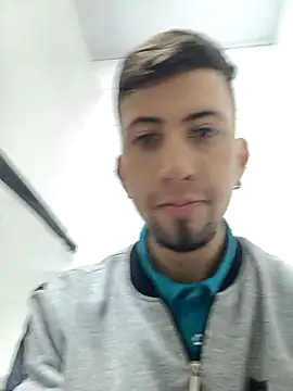 Snapshot of stivevv chatting on March 4, 2026, 6:26 pm stivevv online show from March 4, 2026, 6:26 pm