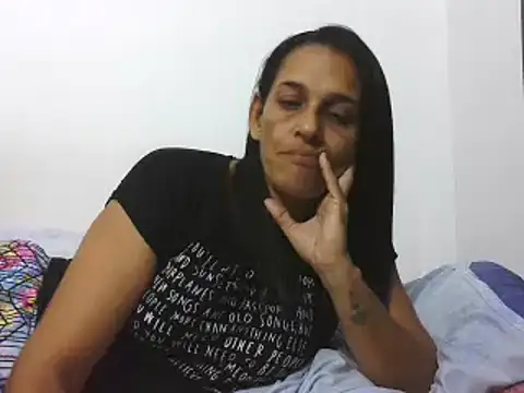 Snapshot of latinbrunettet chatting on December 13, 2024, 12:50 pm latinbrunettet online show from December 13, 2024, 12:50 pm