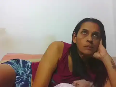 Snapshot of latinbrunettet chatting on January 7, 2025, 1:14 pm latinbrunettet online show from January 7, 2025, 1:14 pm