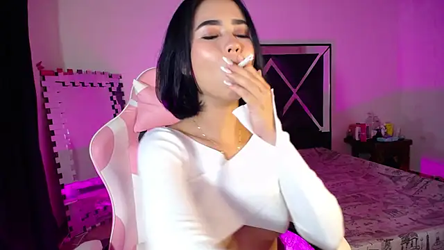 merlin-18 online show from November 14, 2025, 5:44 am