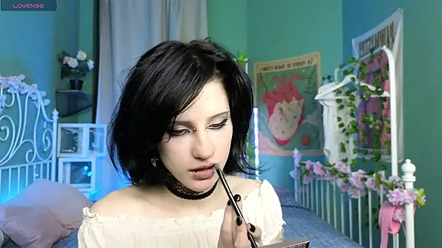 dark vamp  online show from February 24, 2025, 4:15 pm