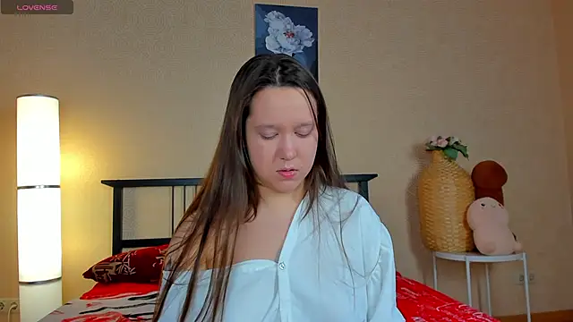 Mira Karter online show from June 7, 2026, 1:55 am