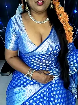 honey-sexy online show from February 26, 2025, 6:51 am