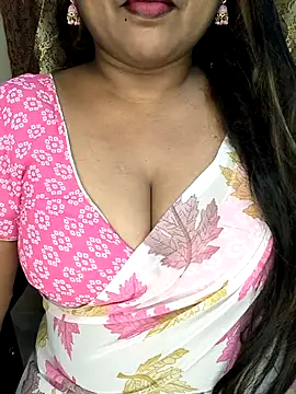 honey-sexy online show from October 14, 2025, 4:18 pm