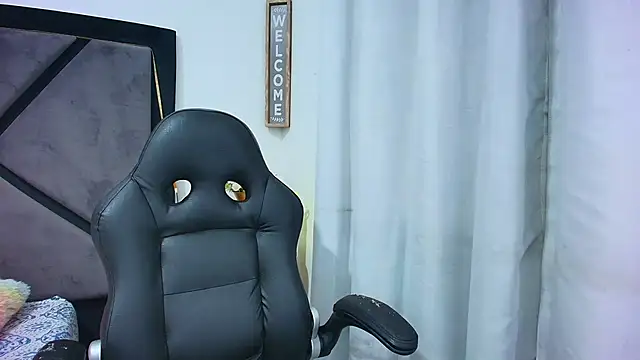 GabrielaDurann online show from September 14, 2025, 3:34 pm