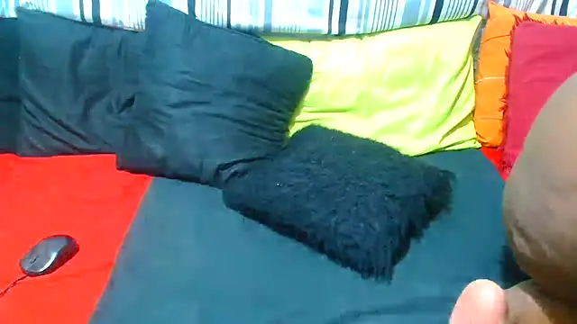 Snapshot of AfricanBigAssxx98 chatting on June 12, 2026, 8:06 pm AfricanBigAssxx98 online show from June 12, 2026, 8:06 pm