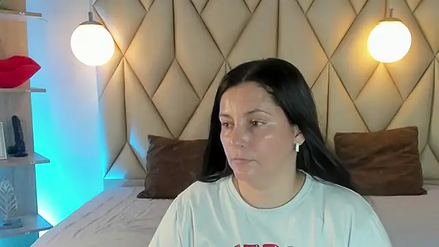 angelswets online show from July 8, 2026, 2:18 pm