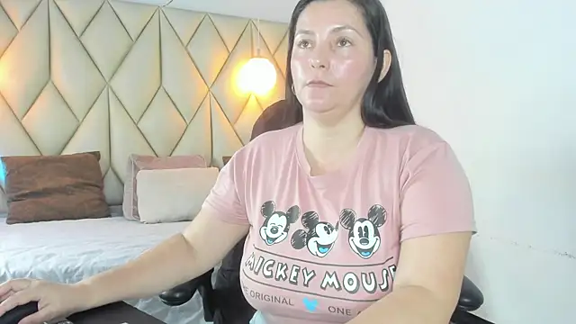 angelswets online show from August 5, 2026, 2:44 pm