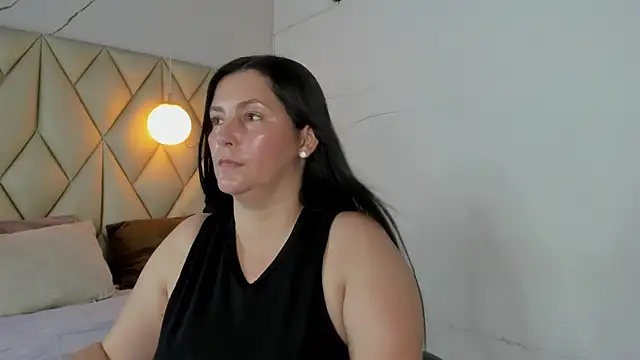 angelswets online show from July 27, 2026, 2:24 pm