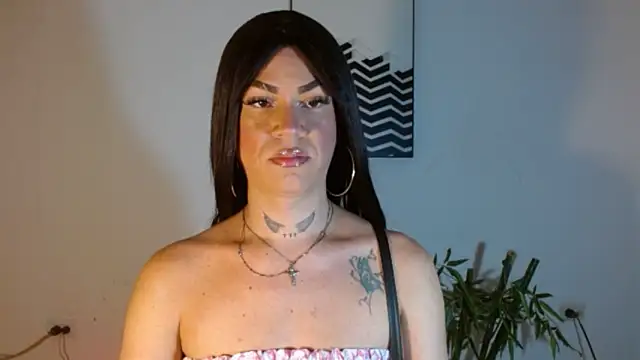 KamilaParrisx online show from May 1, 2026, 2:49 am