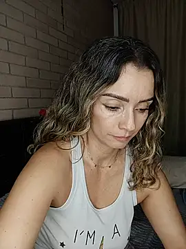 Loly Horny online show from June 2, 2026, 2:55 am