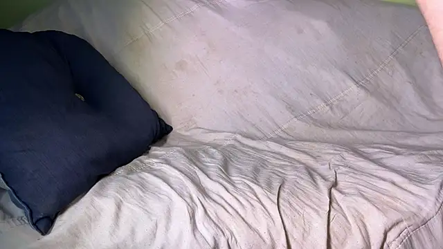 xAxel online show from February 25, 2025, 8:11 pm