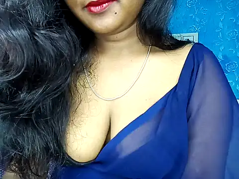 Snapshot of Muktha chatting on October 22, 2025, 3:39 am Muktha online show from October 22, 2025, 3:39 am